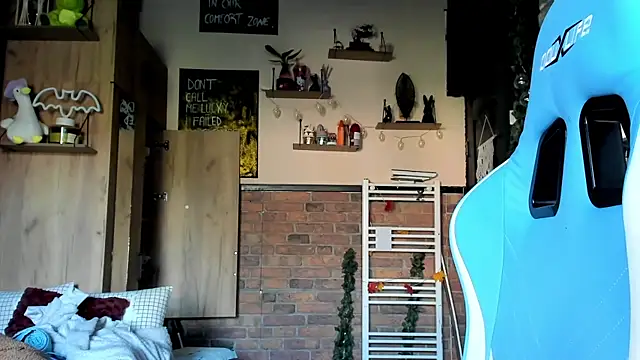 karo123421 online show from 04-09-26, 06:19