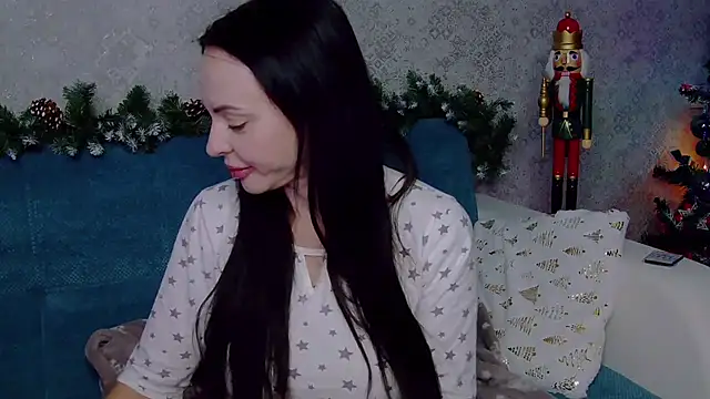 Brilliant Doll online show from 01-18-26, 02:37