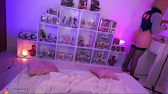 Snapshot of charlottejacks chatting on 11-10-25, 01:37 charlottejacks online show from 11-10-25, 01:37