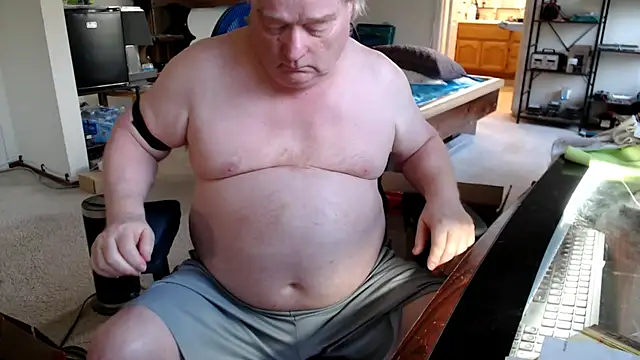 Snapshot of HomerPrice chatting on 02-08-26, 04:21 HomerPrice online show from 02-08-26, 04:21