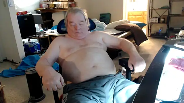 Snapshot of HomerPrice chatting on 03-01-26, 02:30 HomerPrice online show from 03-01-26, 02:30