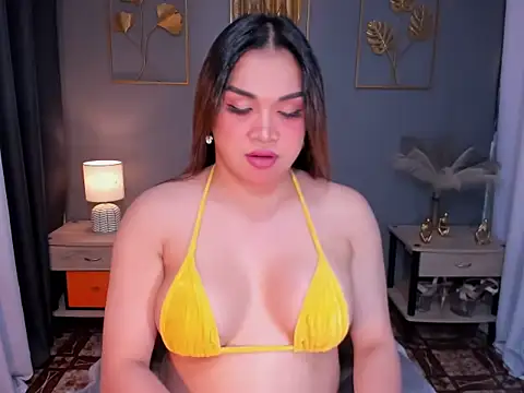 Snapshot of MaxeneCullens chatting on 12-03-24, 04:25 MaxeneCullens online show from 12-03-24, 04:25