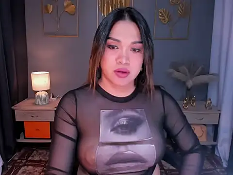 Snapshot of MaxeneCullens chatting on 01-11-25, 08:11 MaxeneCullens online show from 01-11-25, 08:11