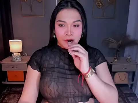 MaxeneCullens online show from 09-21-25, 05:31