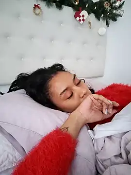 Leaberry online show from 12-22-25, 10:40