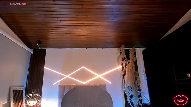 Veronicalanx1 online show from 02-10-26, 11:47