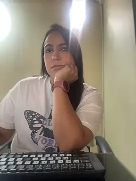 kendall 52 online show from 04-11-26, 03:49