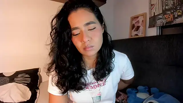 Snapshot of valeryvegas_2 chatting on 11-08-25, 01:50 valeryvegas 2 online show from 11-08-25, 01:50