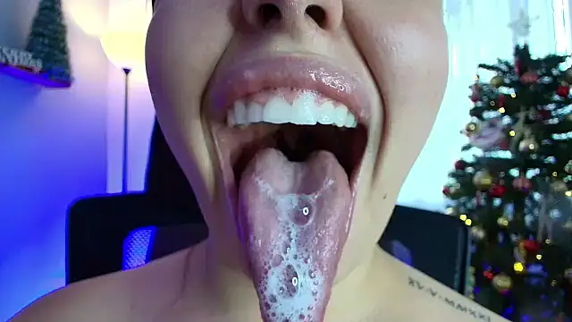 Snapshot of lisbet21x chatting on 12-09-24, 08:54 lisbet21x online show from 12-09-24, 08:54