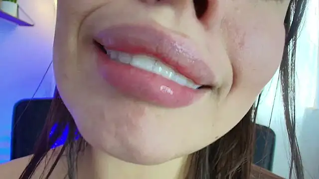 Snapshot of lisbet21x chatting on 02-22-25, 08:42 lisbet21x online show from 02-22-25, 08:42