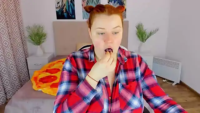 PolinaSalvatore online show from 01-30-25, 08:54