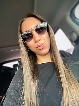 EvaCatt online show from 03-19-25, 03:41