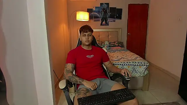 Snapshot of Jake_simons chatting on 12-03-24, 03:41 Jake simons online show from 12-03-24, 03:41