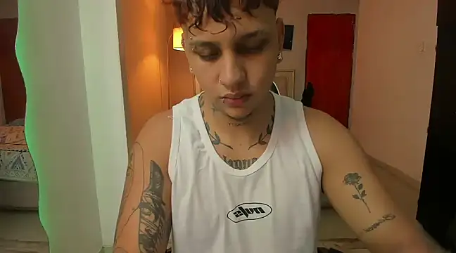 Snapshot of Jake_simons chatting on 01-13-25, 03:12 Jake simons online show from 01-13-25, 03:12