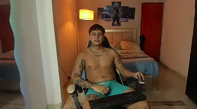 Snapshot of Jake_simons chatting on 01-30-25, 03:19 Jake simons online show from 01-30-25, 03:19