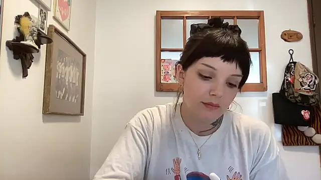 SweetMaisie online show from 10-15-25, 09:26