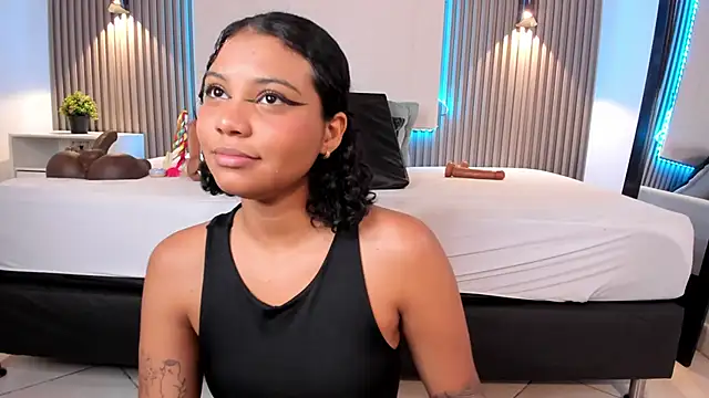 Zafiiraa online show from 02-08-25, 03:10