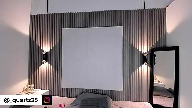 Zafiiraa online show from 04-18-26, 03:43