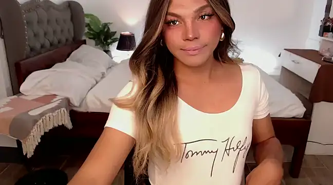 Snapshot of liaa_lurrecams chatting on 01-23-25, 05:42 liaa lurrecams online show from 01-23-25, 05:42