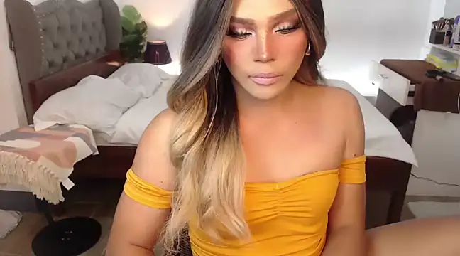 Snapshot of liaa_lurrecams chatting on 03-02-25, 03:05 liaa lurrecams online show from 03-02-25, 03:05