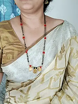 Indian desi wife online show from 11-08-25, 02:56