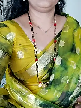 Snapshot of Indian_desi_wife chatting on 06-27-26, 02:38 Indian desi wife online show from 06-27-26, 02:38
