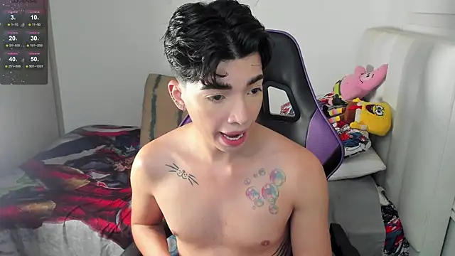 Snapshot of santy7v7 chatting on 02-12-25, 01:37 santy7v7 online show from 02-12-25, 01:37