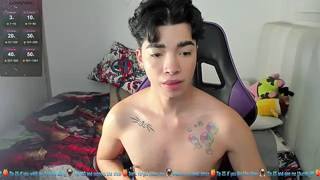 Snapshot of santy7v7 chatting on 02-22-25, 01:24 santy7v7 online show from 02-22-25, 01:24