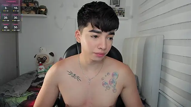 santy7v7 online show from 03-29-26, 01:33