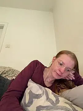 Snapshot of jannis1992 chatting on 05-05-26, 09:06 jannis1992 online show from 05-05-26, 09:06