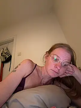 Snapshot of jannis1992 chatting on 05-10-26, 06:57 jannis1992 online show from 05-10-26, 06:57