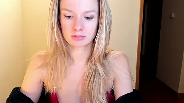 Snapshot of Annloveyou chatting on 12-29-24, 11:50 Annloveyou online show from 12-29-24, 11:50