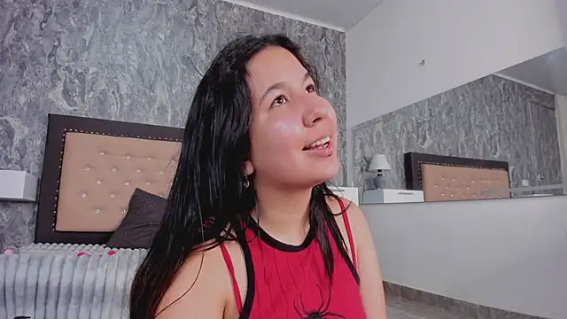 Lia sarahi online show from 11-20-25, 11:43