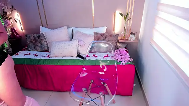 Snapshot of lena_paulxo chatting on 11-28-25, 01:36 lena paulxo online show from 11-28-25, 01:36