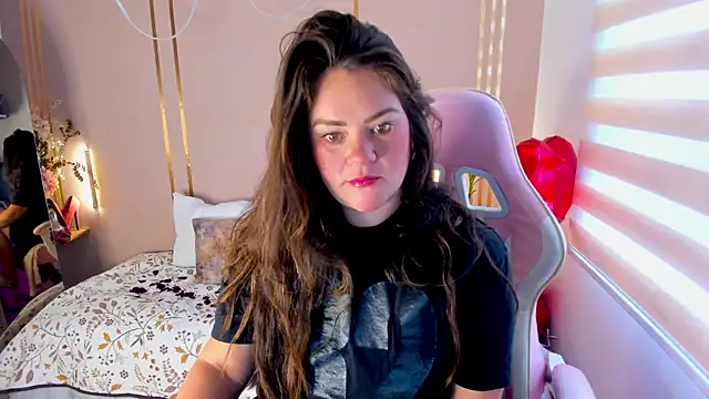 Snapshot of lena_paulxo chatting on 07-12-26, 01:57 lena paulxo online show from 07-12-26, 01:57