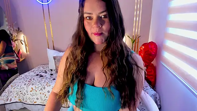 Snapshot of lena_paulxo chatting on 07-13-26, 04:10 lena paulxo online show from 07-13-26, 04:10