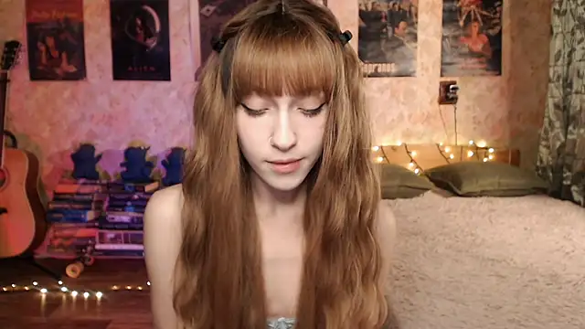 Friendly Ellie online show from 12-06-24, 11:47