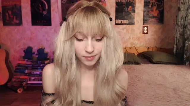 Friendly Ellie online show from 02-12-25, 12:12