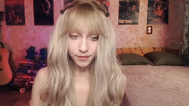 Friendly Ellie online show from 03-21-25, 03:22