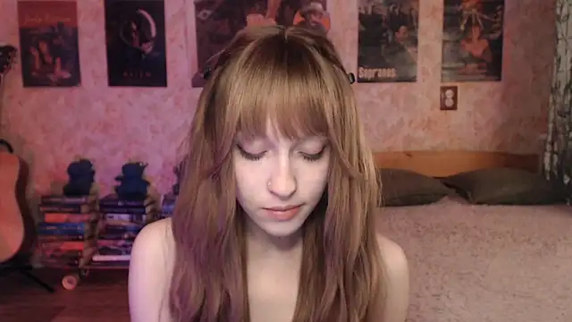 Friendly Ellie online show from 04-10-26, 02:11