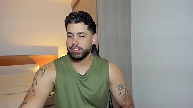 Snapshot of Justyn_Torres chatting on 01-03-25, 09:36 Justyn Torres online show from 01-03-25, 09:36