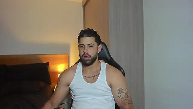 Snapshot of Justyn_Torres chatting on 01-09-25, 10:41 Justyn Torres online show from 01-09-25, 10:41