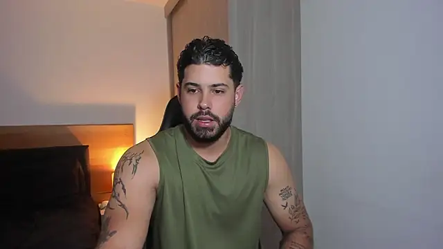 Snapshot of Justyn_Torres chatting on 01-12-25, 10:01 Justyn Torres online show from 01-12-25, 10:01