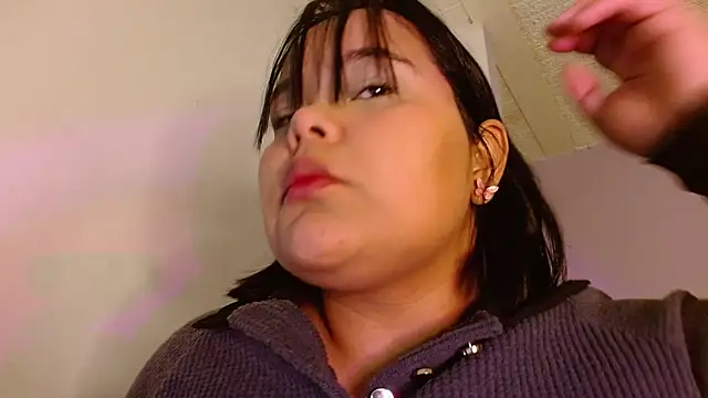 sexychubby    online show from 06-08-26, 02:01