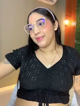 Snapshot of Amandanauty chatting on 12-15-24, 01:13 Amandanauty online show from 12-15-24, 01:13