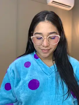 Snapshot of Amandanauty chatting on 12-15-24, 08:19 Amandanauty online show from 12-15-24, 08:19