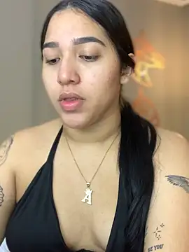 Snapshot of Amandanauty chatting on 12-15-24, 09:20 Amandanauty online show from 12-15-24, 09:20