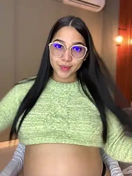 Snapshot of Amandanauty chatting on 12-22-24, 09:09 Amandanauty online show from 12-22-24, 09:09