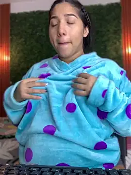 Snapshot of Amandanauty chatting on 01-04-25, 02:14 Amandanauty online show from 01-04-25, 02:14