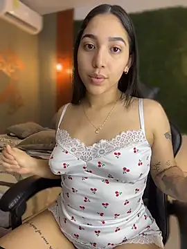 Amandanauty online show from 02-11-26, 06:40